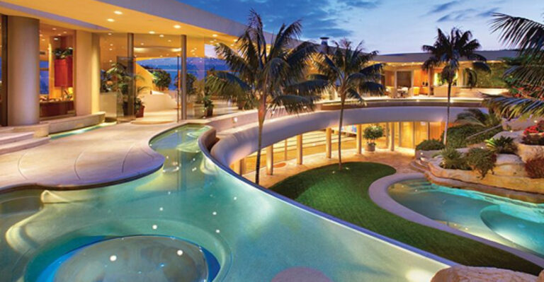 Here Are 20 Spectacular Modern Mansions In The US