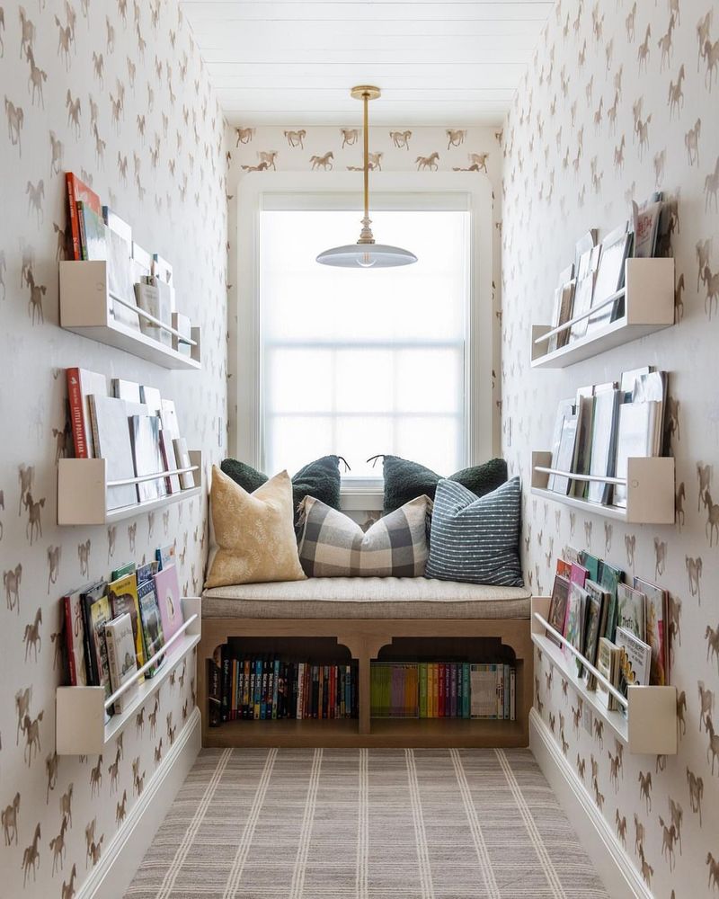 Mediterranean Reading Alcove
