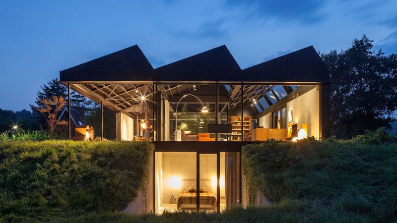 Solar-powered Contemporary House
