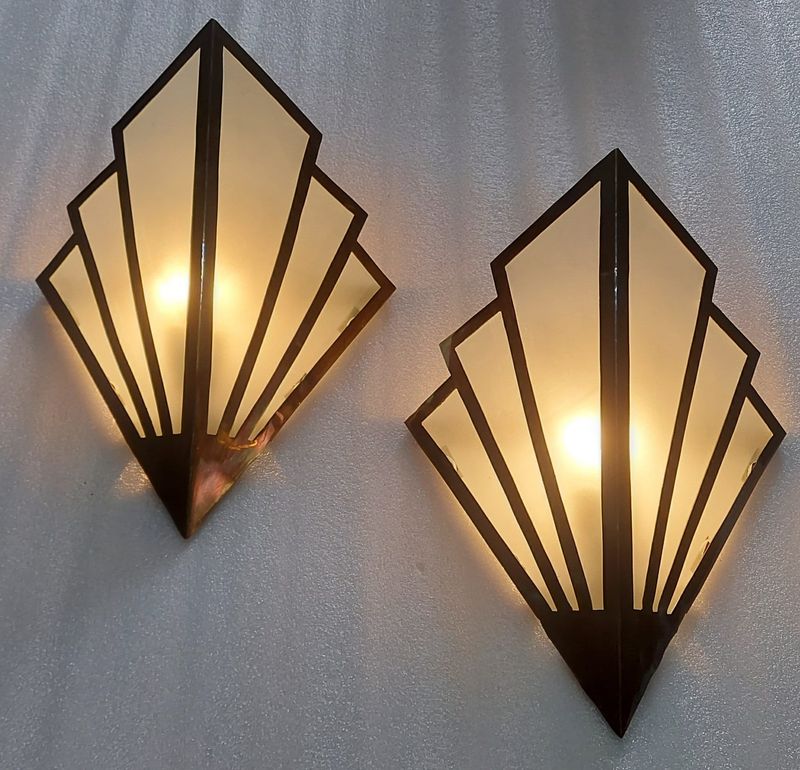 Art Deco Sconce
