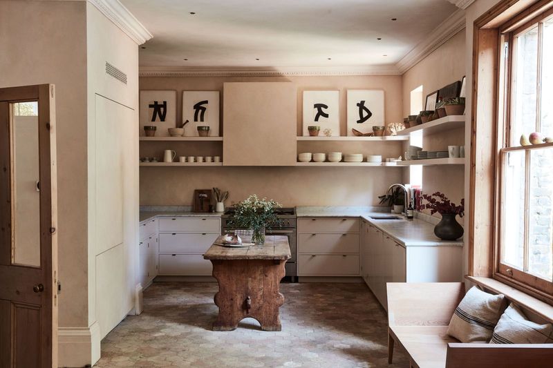 Single Statement Furnishing