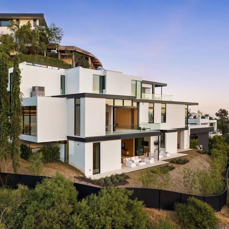 Ariana Grande's Hollywood Hills Home
