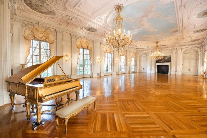 Rosecliff's Versailles-Inspired Ballroom