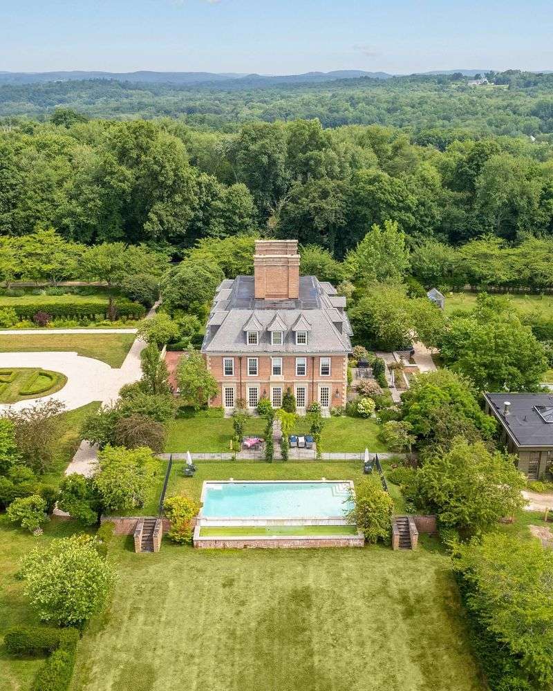 Private Courtyard