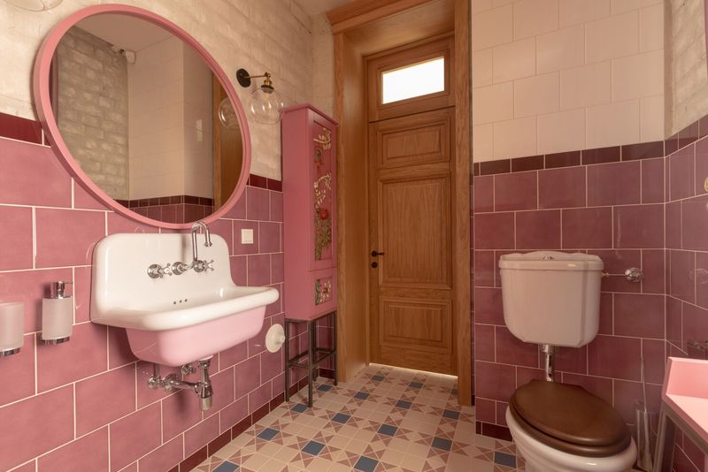 Pink Bathroom Wonderlands