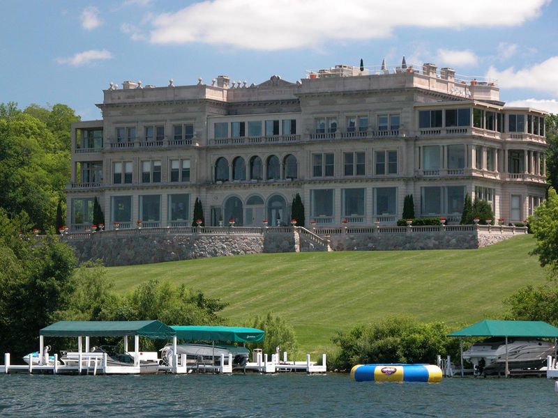 Stone Manor – Lake Geneva