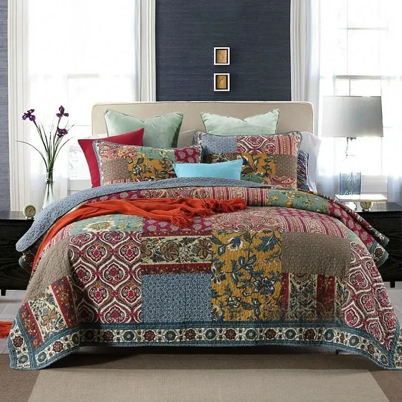 Secretly Miss: Quilted Bedspreads