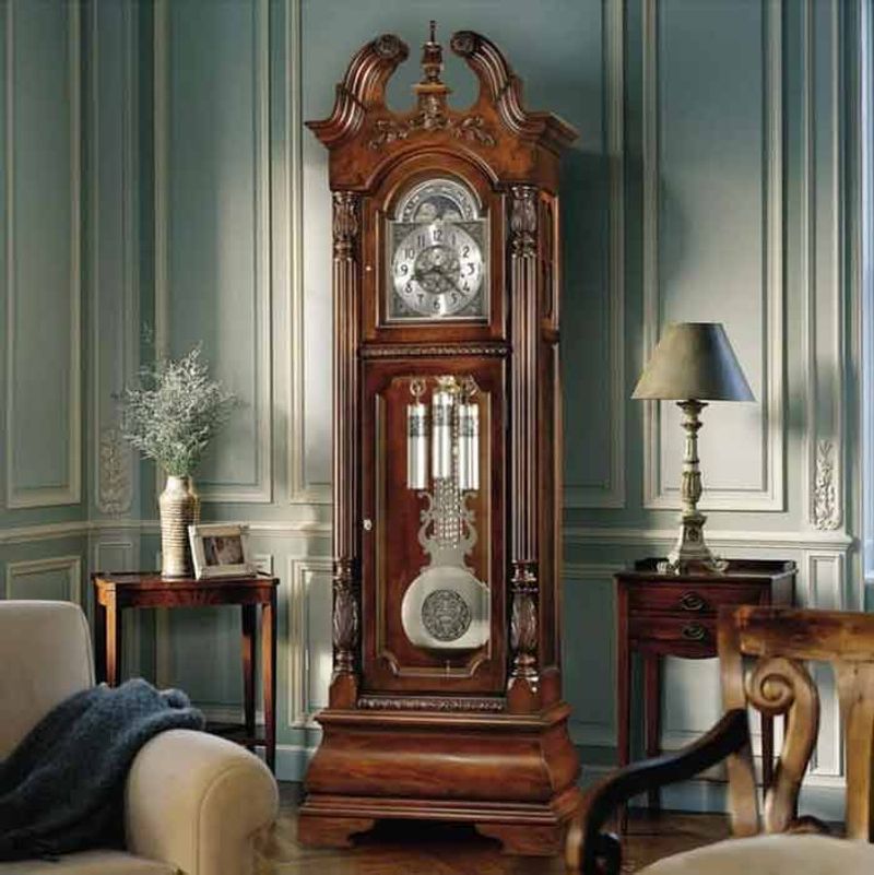 Valuable: Antique Clocks