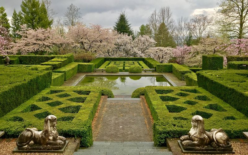 Artistic Gardens