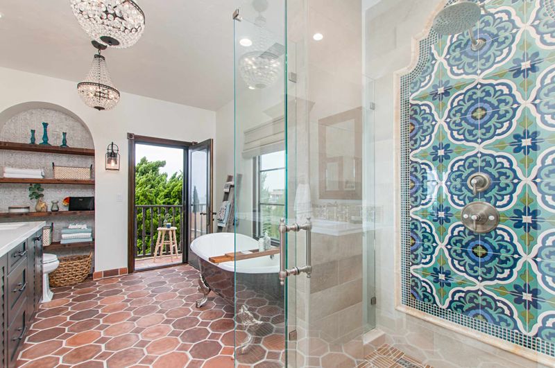 Bold Tiles