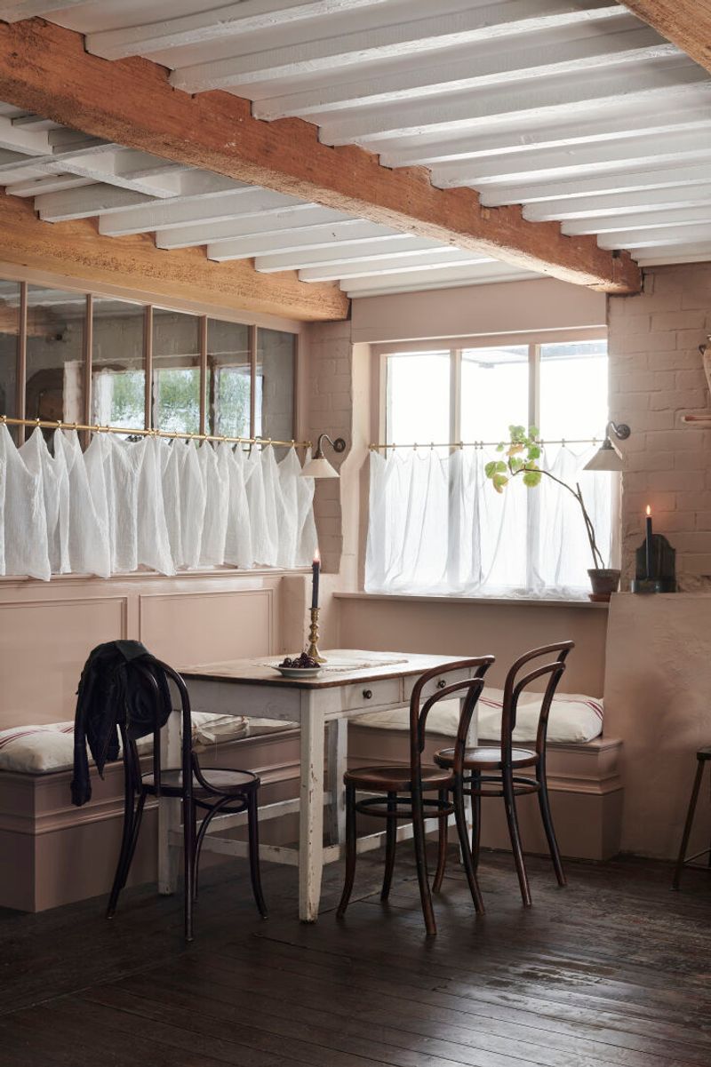 Privacy Without the Darkness: Your Windows Just Got Smarter
