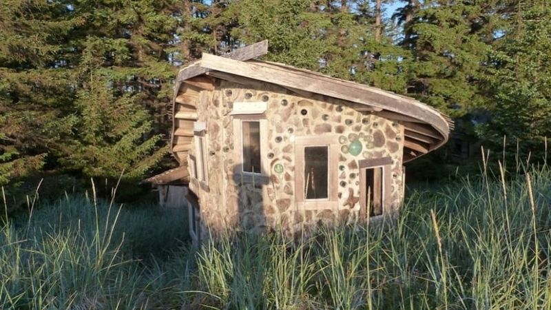 Eco-Cabin From Demolition Debris, British Columbia