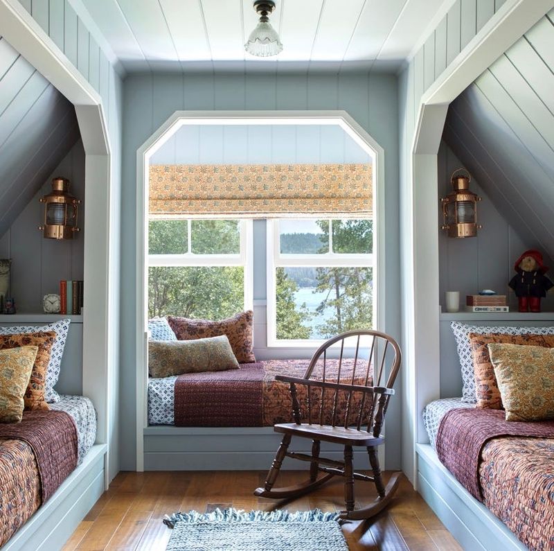 Light Trim In An Attic Space