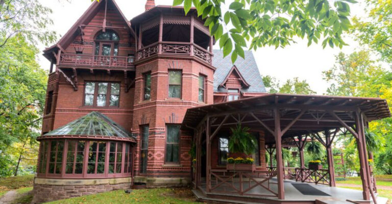 Step Inside Mark Twain’s 1883 Queen Anne Mansion In Connecticut