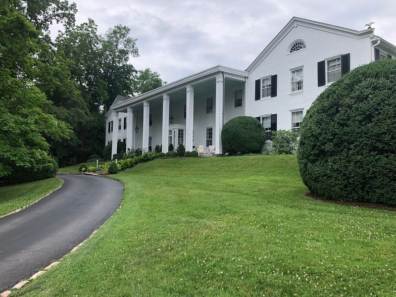 General Lewis Inn – Lewisburg
