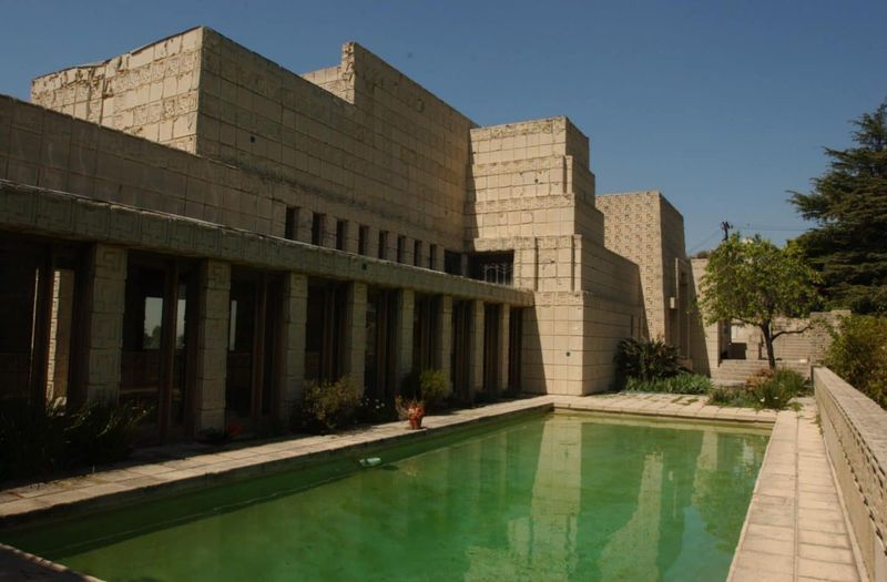 The Ennis House – Los Angeles, California