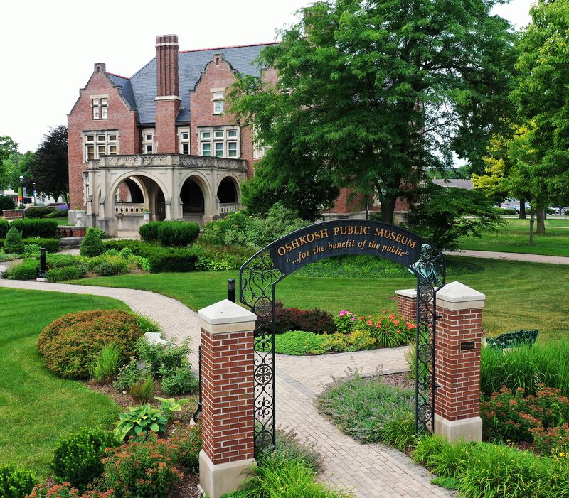 The Oshkosh Public Museum Historic Home – Oshkosh