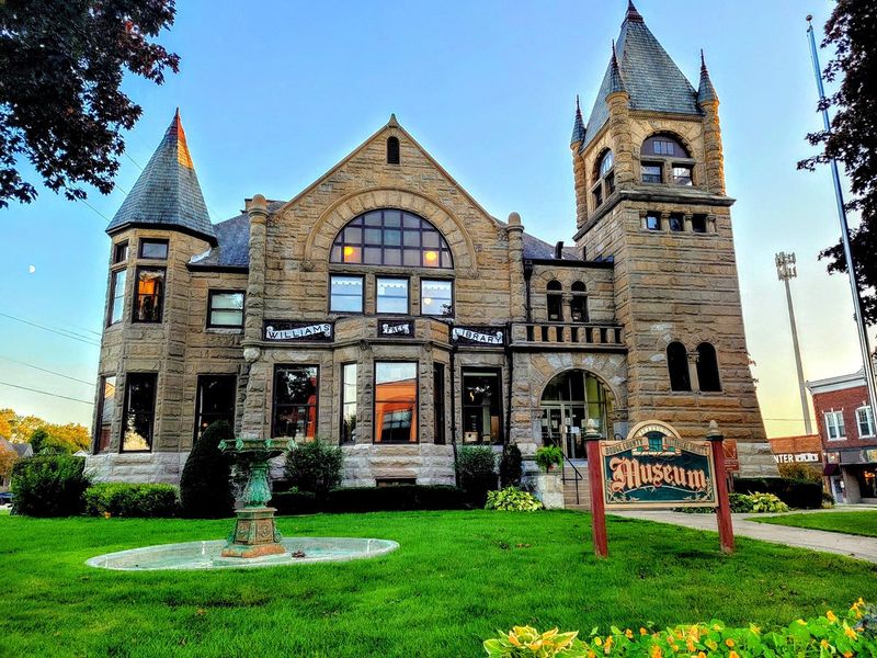 The Old Courthouse Museum – Dodge County