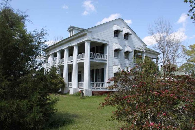 The Parkersburg Plantation