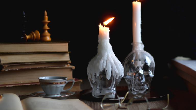 25 Light Gothic Bedroom Ideas That Are Spookily Chic