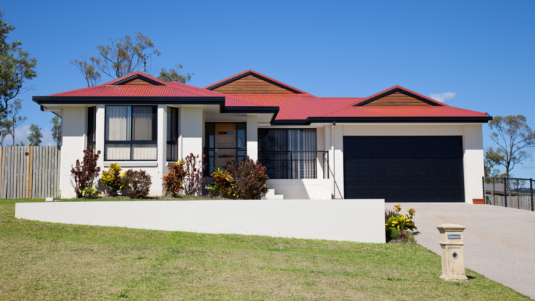10 Perks Of Choosing A One-Story Home (Plus 7 Reasons Why It Might Be A Bad Idea)