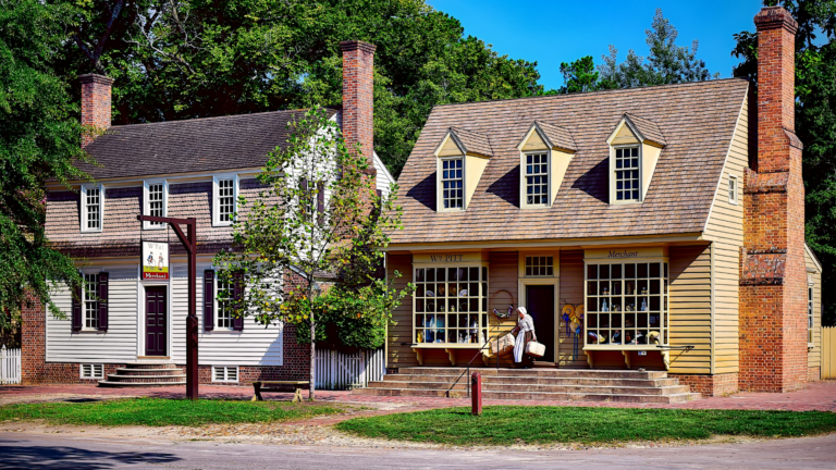 17 Colonial Homes In Connecticut That Are Straight Out Of A Storybook