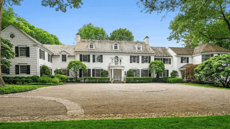 Explore A Timeless Georgian Colonial Home In Connecticut