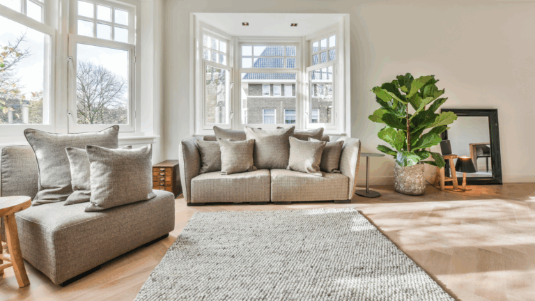10 Mistakes You Should Avoid When Decorating A Cozy Living Room (Plus 10 That You MUST Avoid)