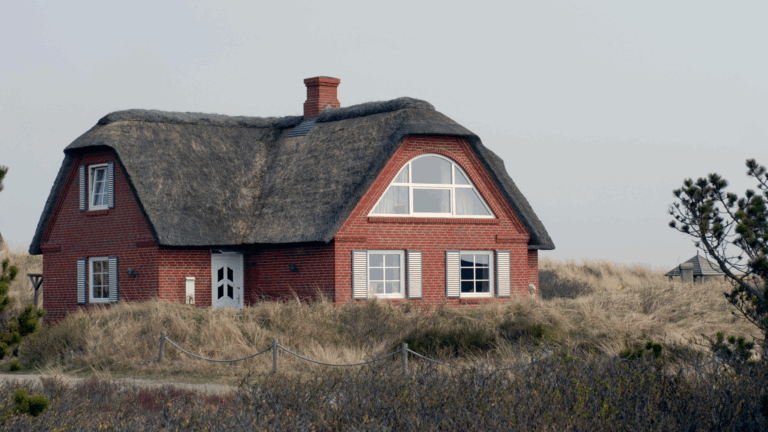 18 Picture-Perfect Thatched Homes In The US