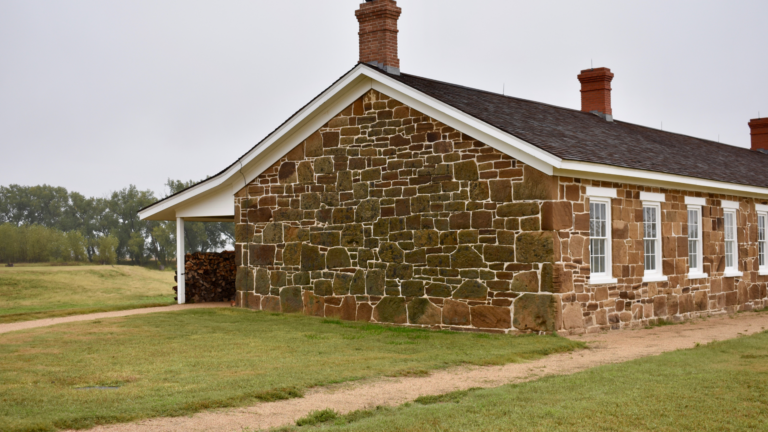 19 Historic Homes In Kansas You’ll Fall In Love With