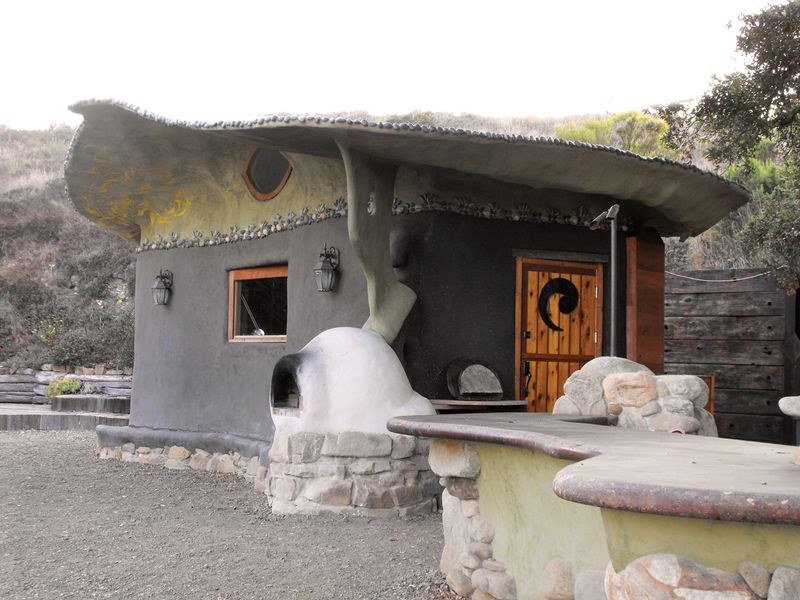 Cob House With Reclaimed Materials, Vermont