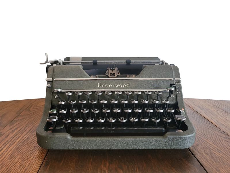 Vintage Typewriter: The Nostalgic Storyteller