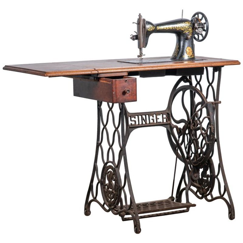 Singer Sewing Machine: The Crafting Companion