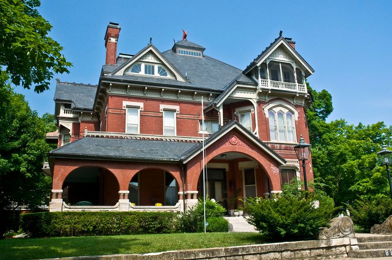 Gargoyle House – Atchison