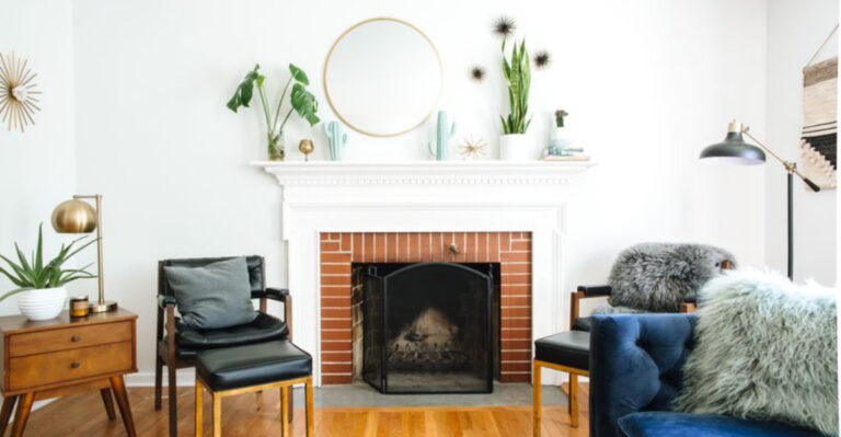 10 Things Designers Say You Should Consider Putting On A Mantel And 5 That Are Perfect For It