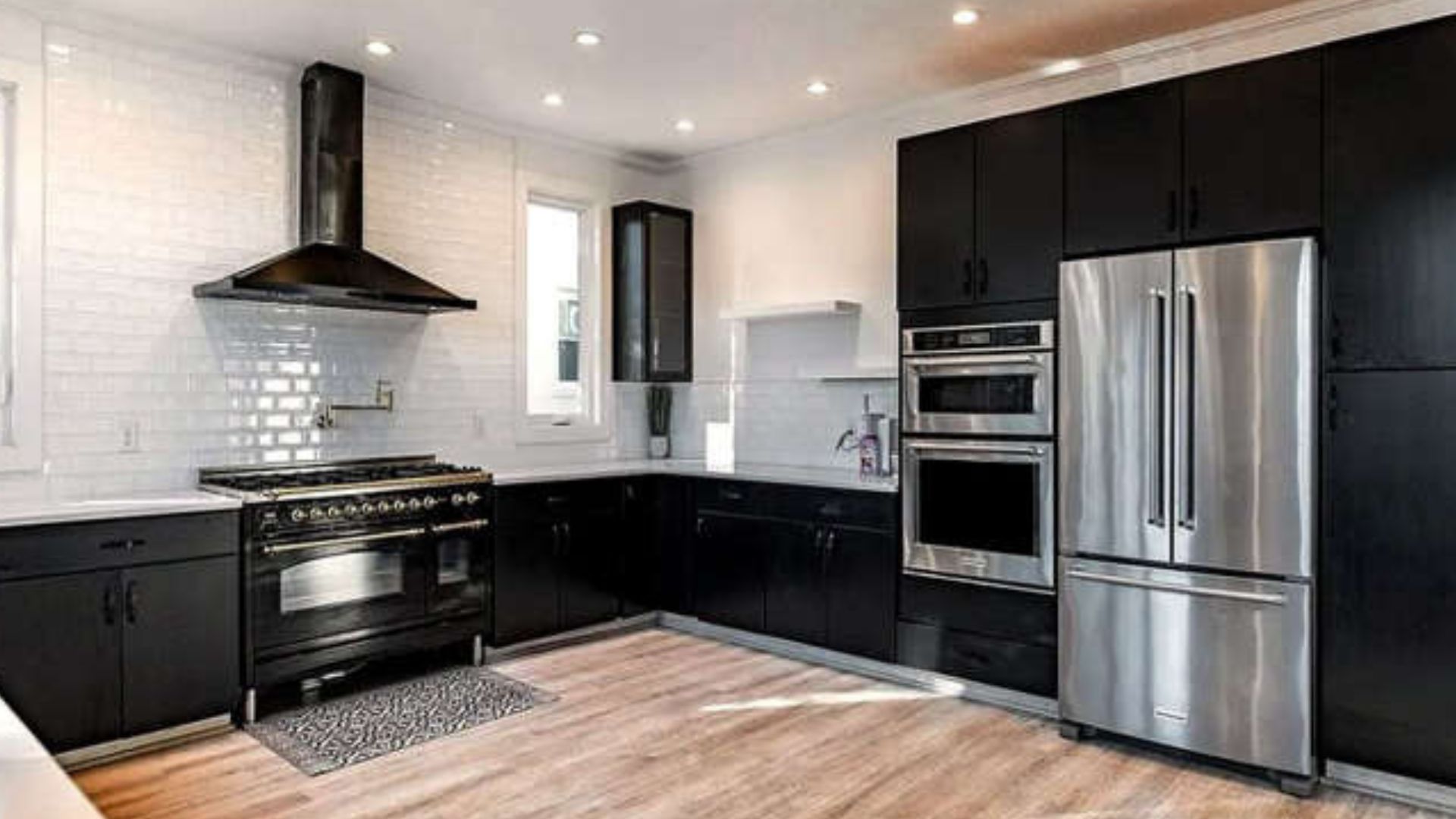 black kitchen