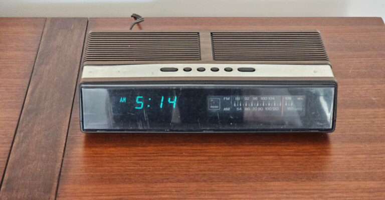 15 Home Items Your Grandparents Never Replaced For a Reason