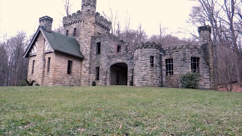 Squire's Castle - Cleveland (1890)