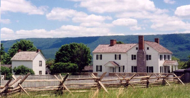 15 Photos Of A Shenandoah Valley Home That Survived The Civil War