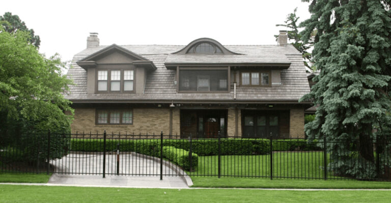 15 Things To Know About Warren Buffett Houses
