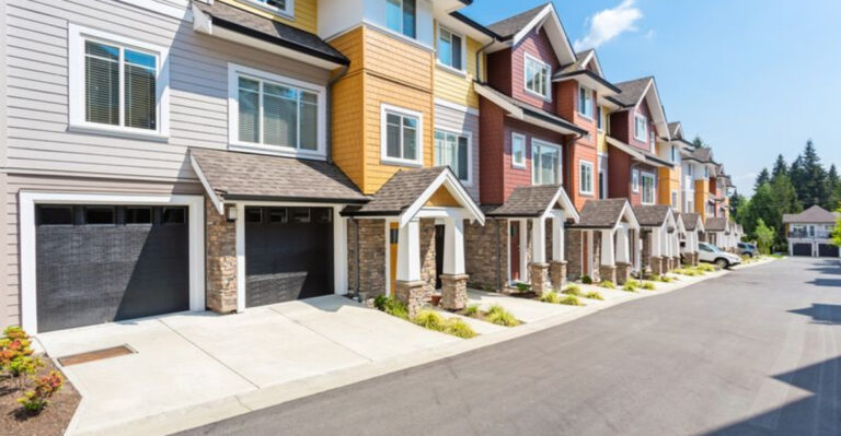 17 Things You Need To Know About Townhouse vs. House Before Buying