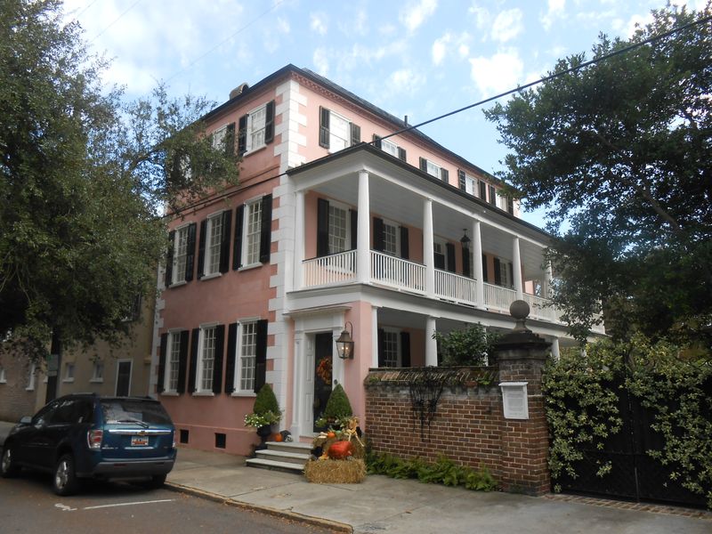 123 Tradd Street (Charles Graves House)