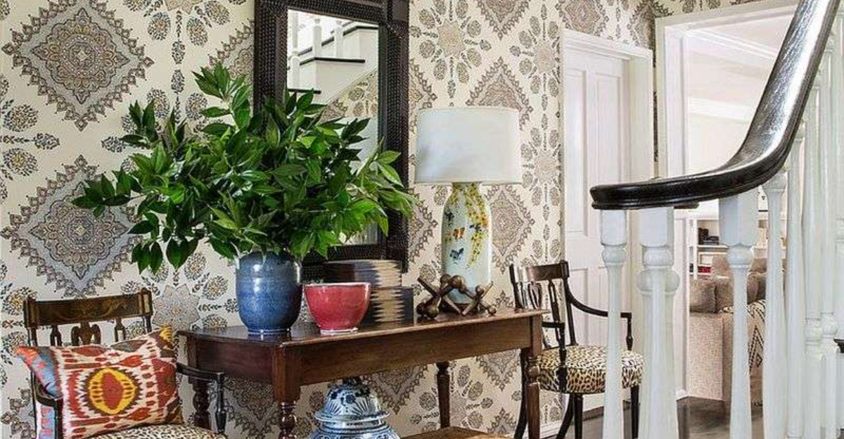 18 Small Entryway Decor Ideas That Make A Big Style Statement