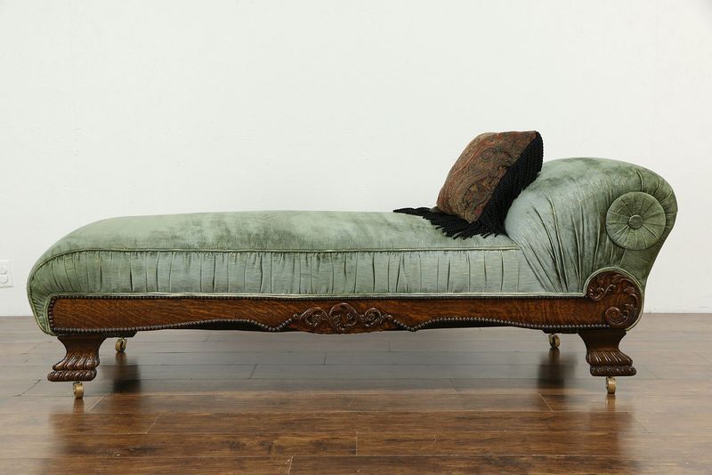 Victorian-Era Fainting Couches