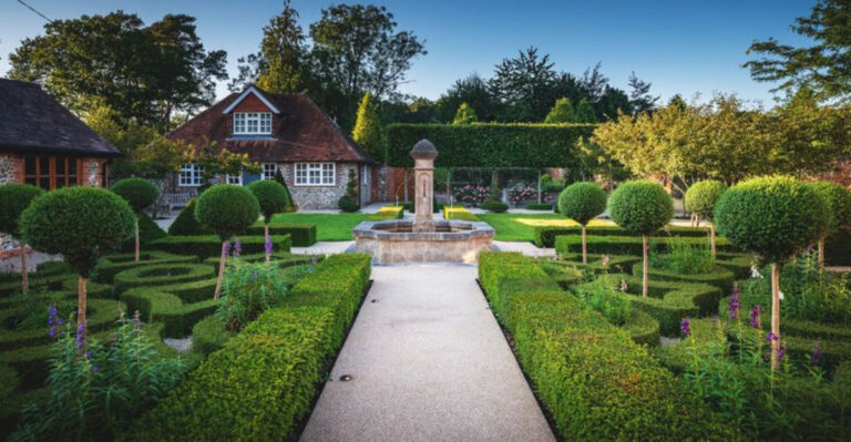 20 Landscaping Tips For All House Styles