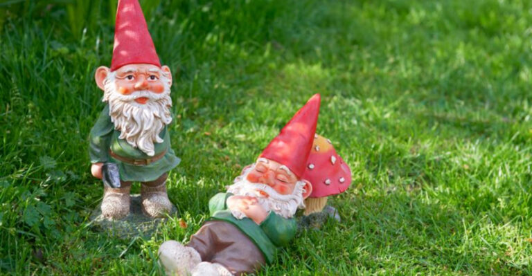 20 Outdoor Decor Trends That Are Fading Away
