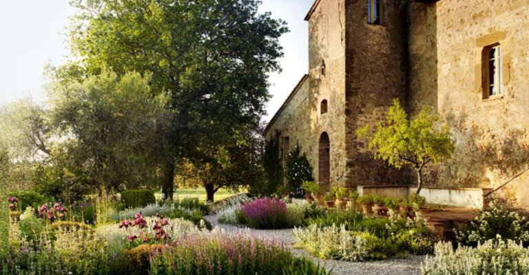20 Tuscan Garden Ideas That Will Transform Your Backyard Into An Italian Villa