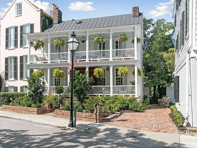 1. 1800 Traditional Home in Historic Charleston
