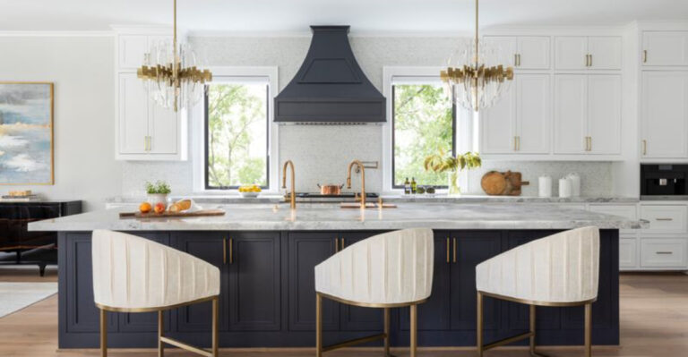 8 Kitchen Designs Real Estate Experts Love And 8 That Take Style Up A Notch