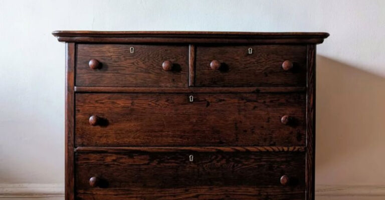 8 Signs of High-Quality Used Furniture And 7 Things to Avoid